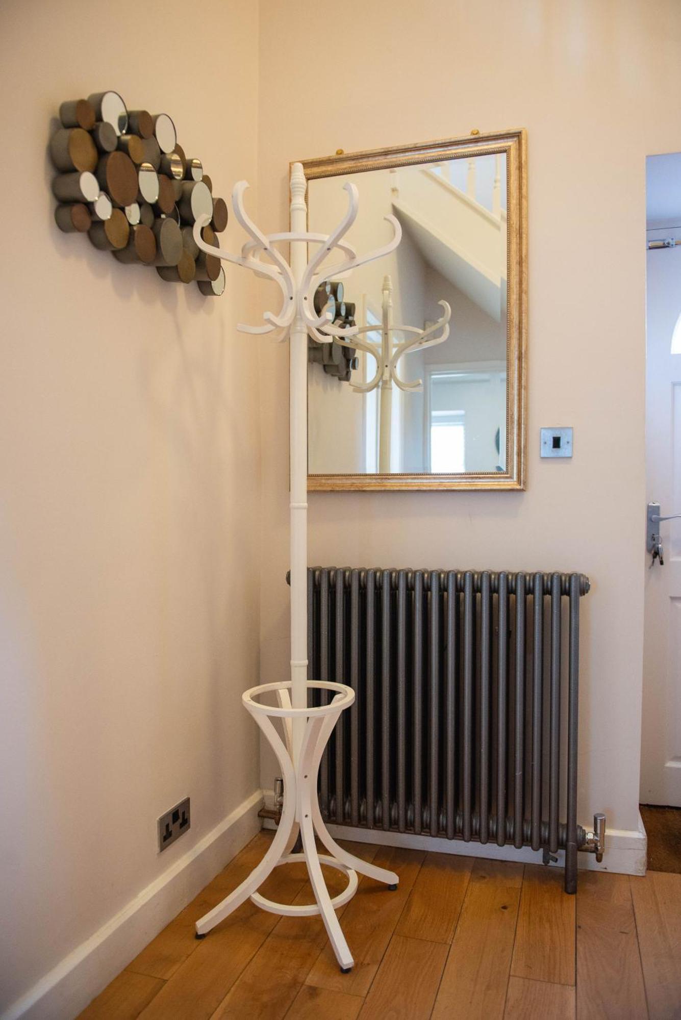 Stylish Townhouse, Work Desk, Fast Wi-Fi, Sleeps 6 สแตมฟอร์ด ภายนอก รูปภาพ